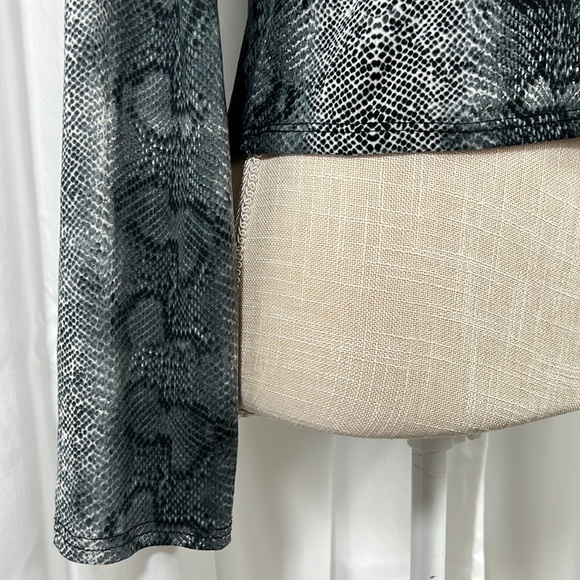 Olivia Rae L/M Snakeskin Crop Top - Picture 5 of 12